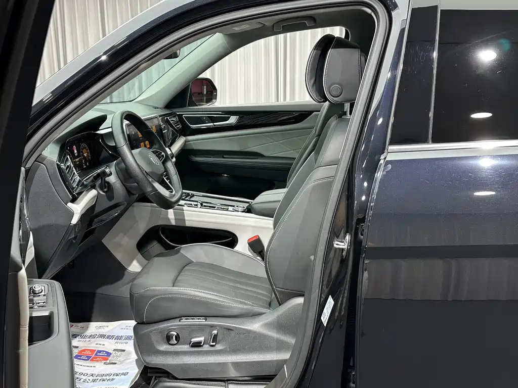 Volkswagen Teramont — миниатюра 8