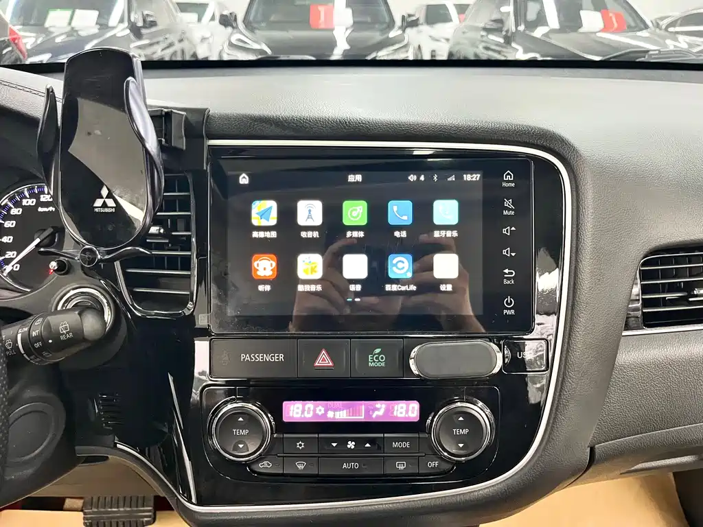 Mitsubishi Outlander — миниатюра 15