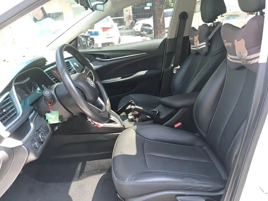 Buick Excelle — миниатюра 11
