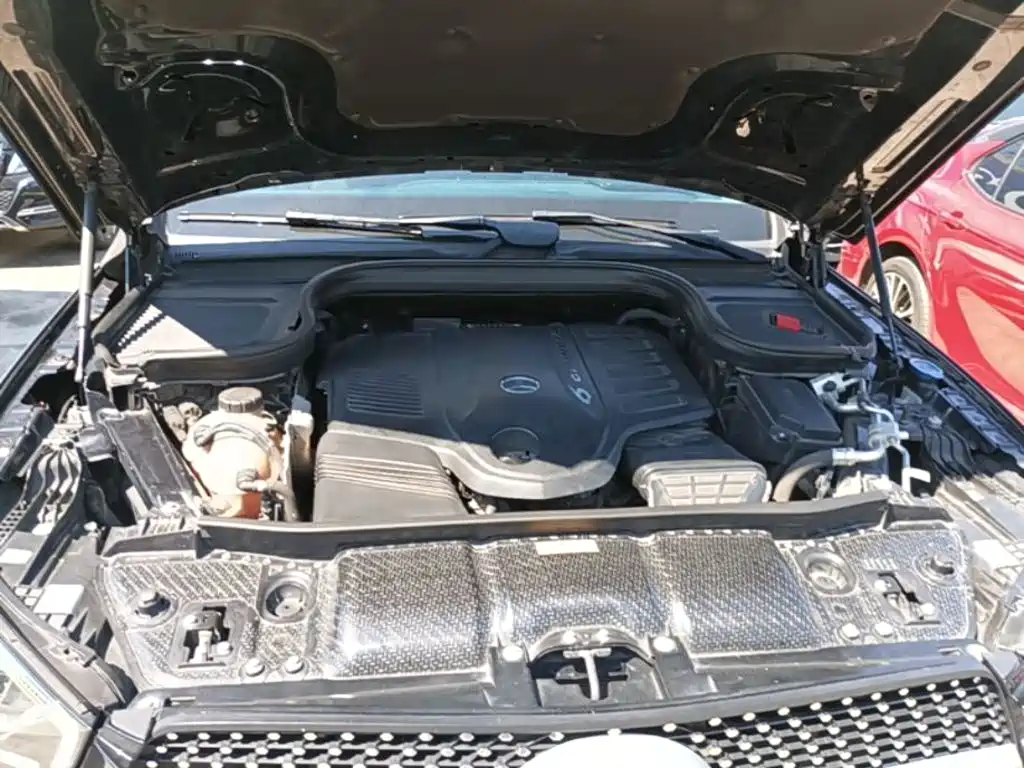 Mercedes-Benz GLE (Import) — миниатюра 20