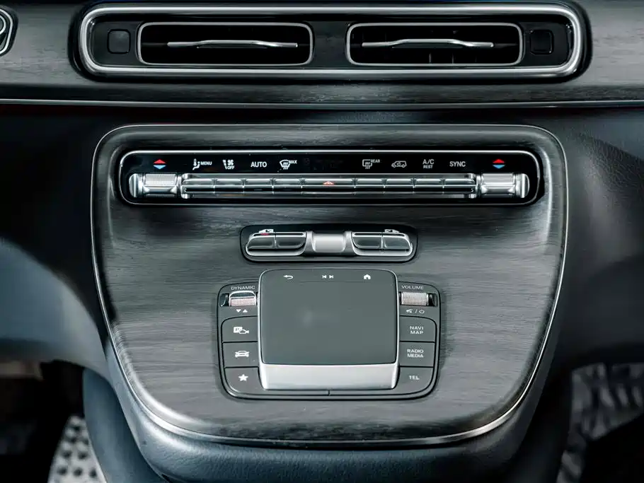 Mercedes-Benz V-Class — миниатюра 13