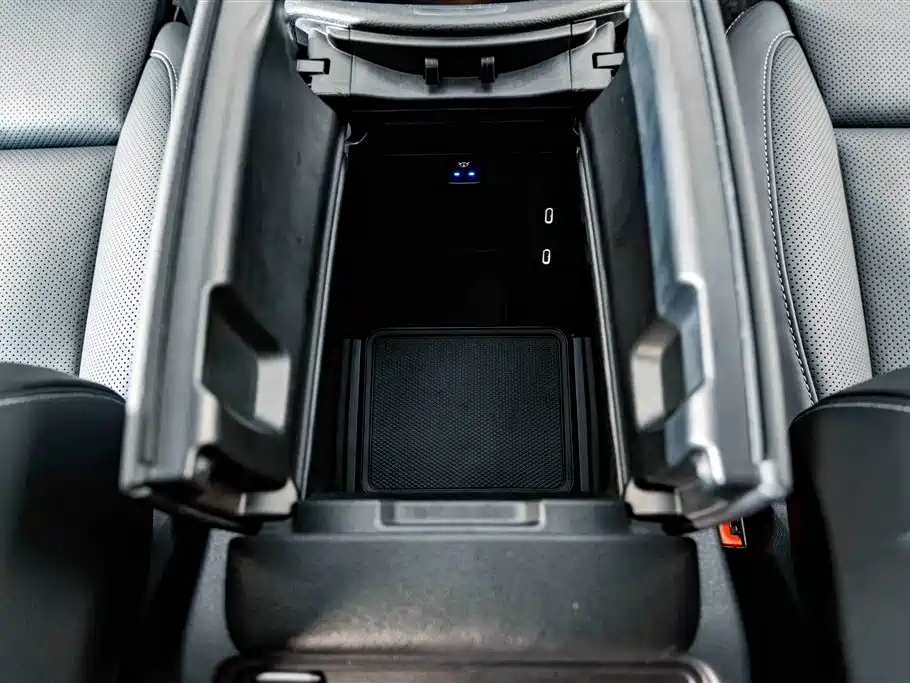 Mercedes-Benz V-Class — миниатюра 16