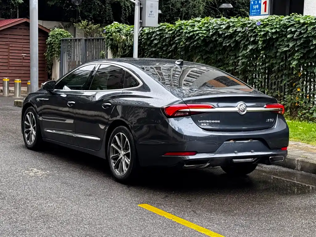 Buick LaCrosse — миниатюра 8