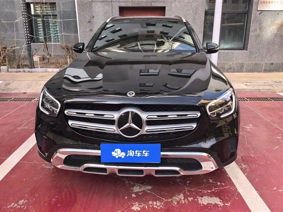 MERCEDES-BENZ GLC