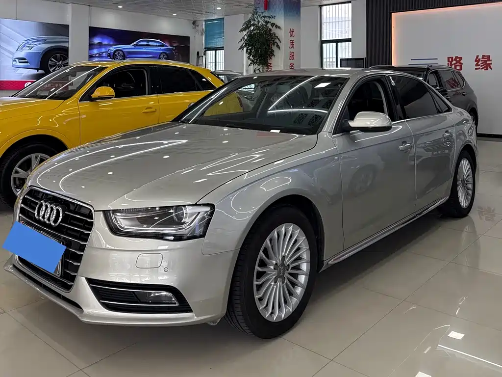 Audi A4L 2015