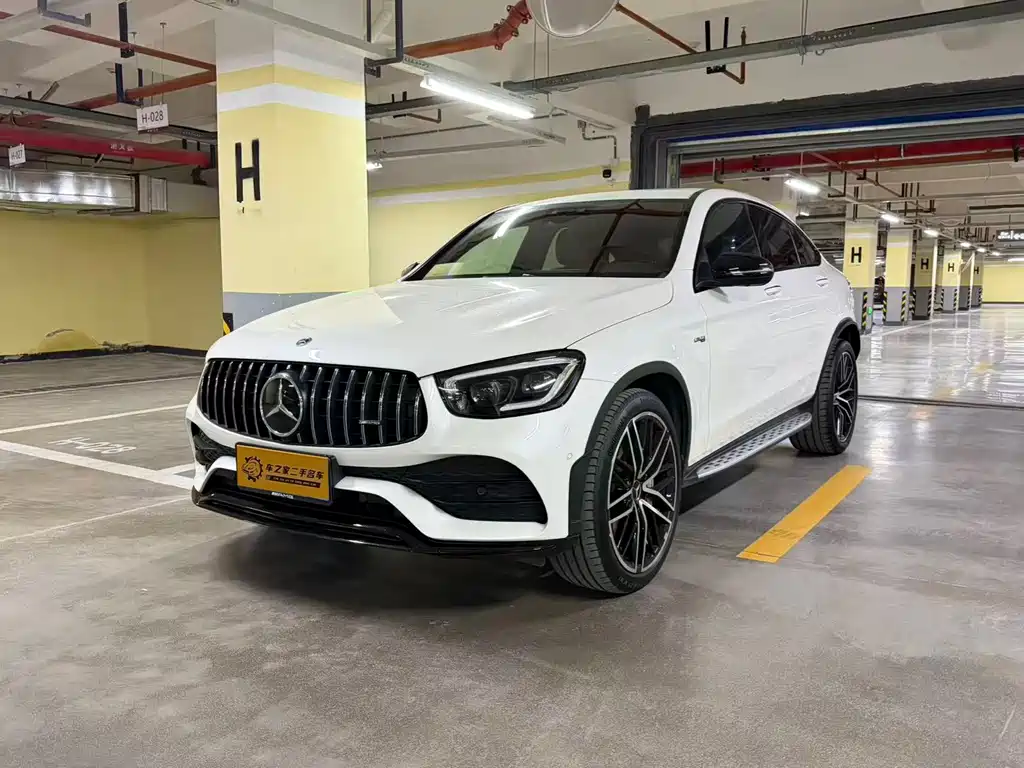 MERCEDES-BENZ GLC AMG
