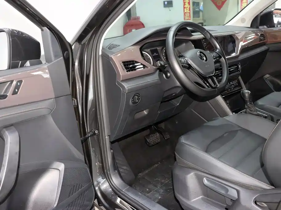 Volkswagen Tharu — миниатюра 9
