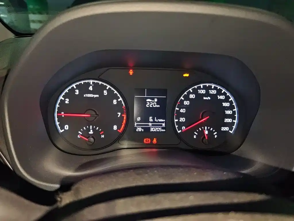 Hyundai Verna — миниатюра 7