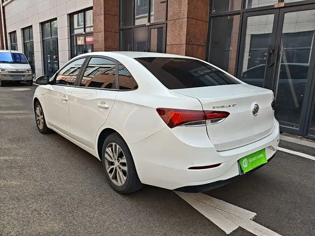 Buick Excelle — миниатюра 5