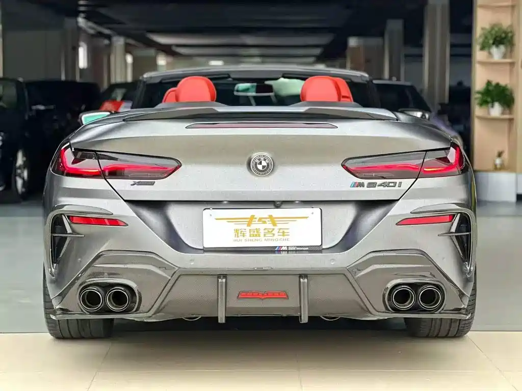 BMW 8 Series — миниатюра 7