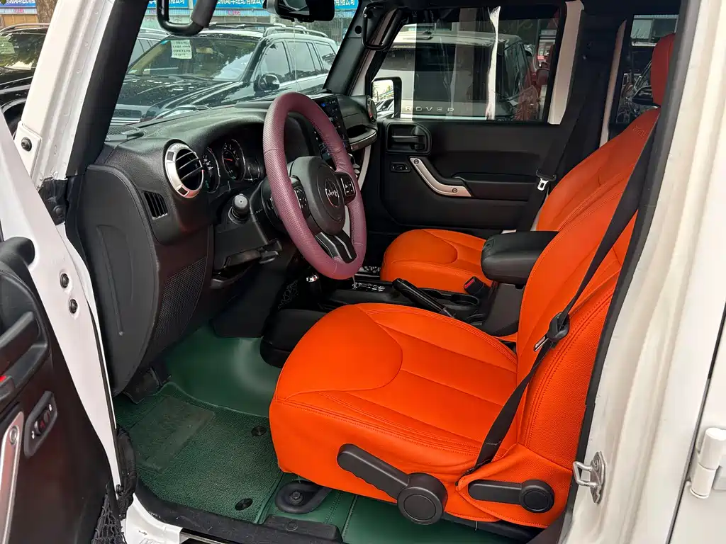 Jeep Wrangler — миниатюра 7