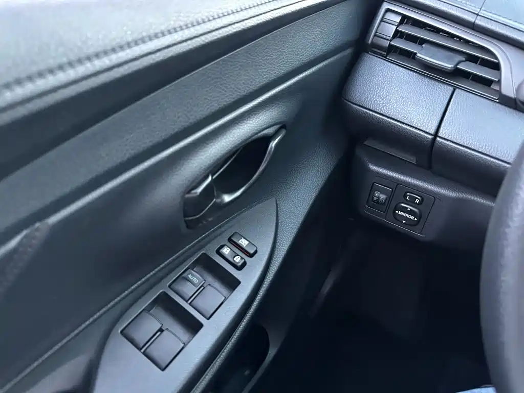 Toyota Vios FS — миниатюра 22