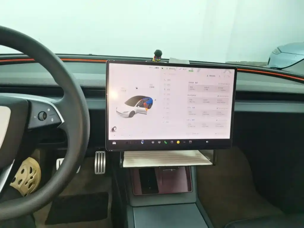 Tesla Model 3 — миниатюра 13