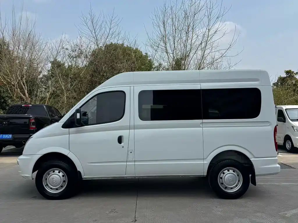 MAXUS V80 — миниатюра 3