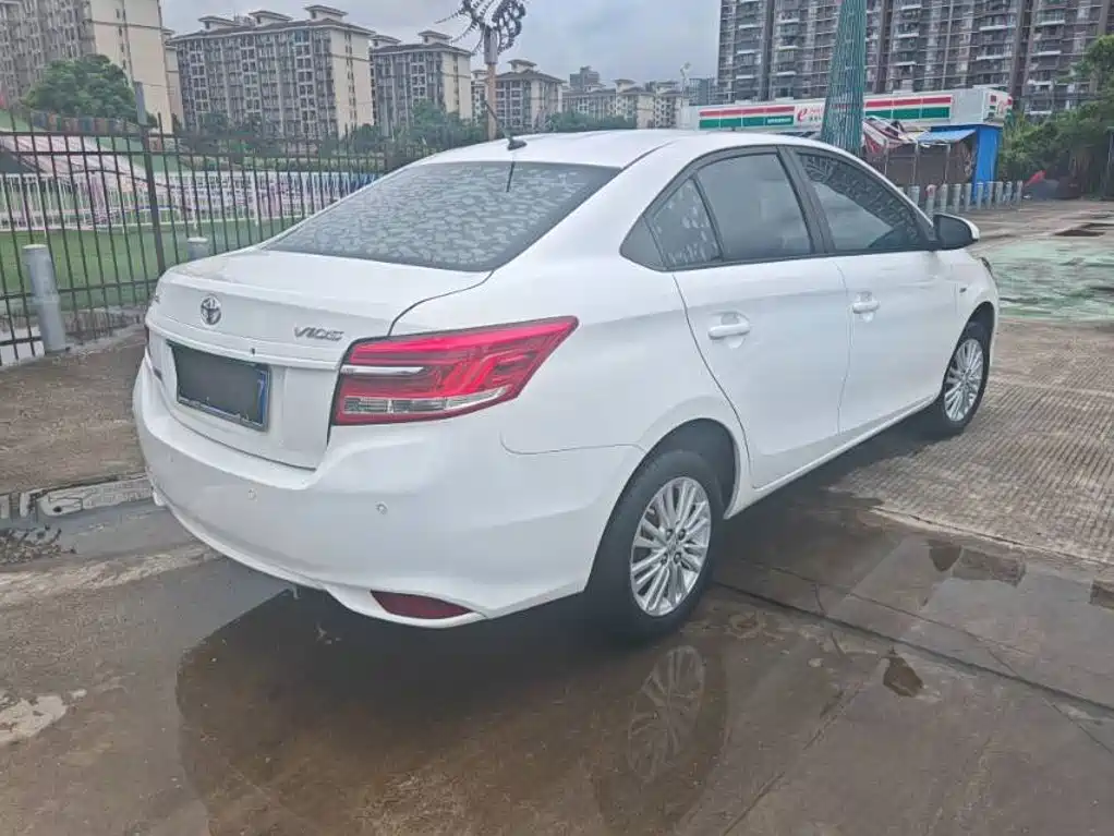 Toyota Vios — миниатюра 4