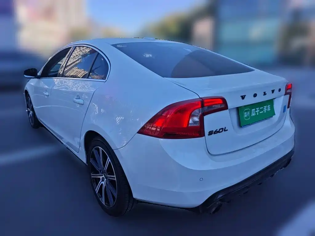 Volvo S60 — миниатюра 5