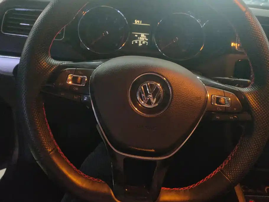 Volkswagen Sagitar — миниатюра 15