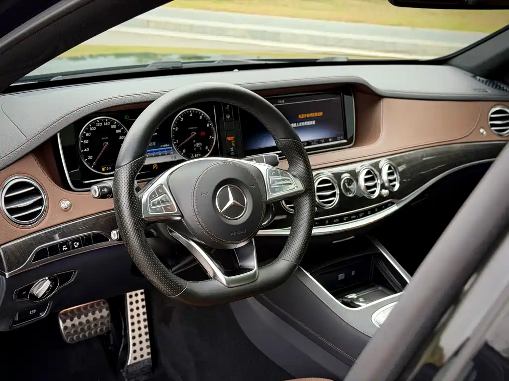 Mercedes-Benz S-Class — миниатюра 10