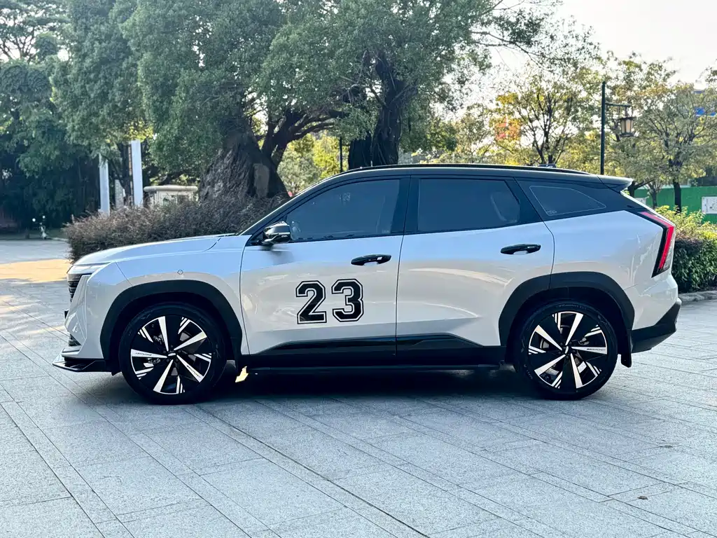 Geely Boyue L — миниатюра 4