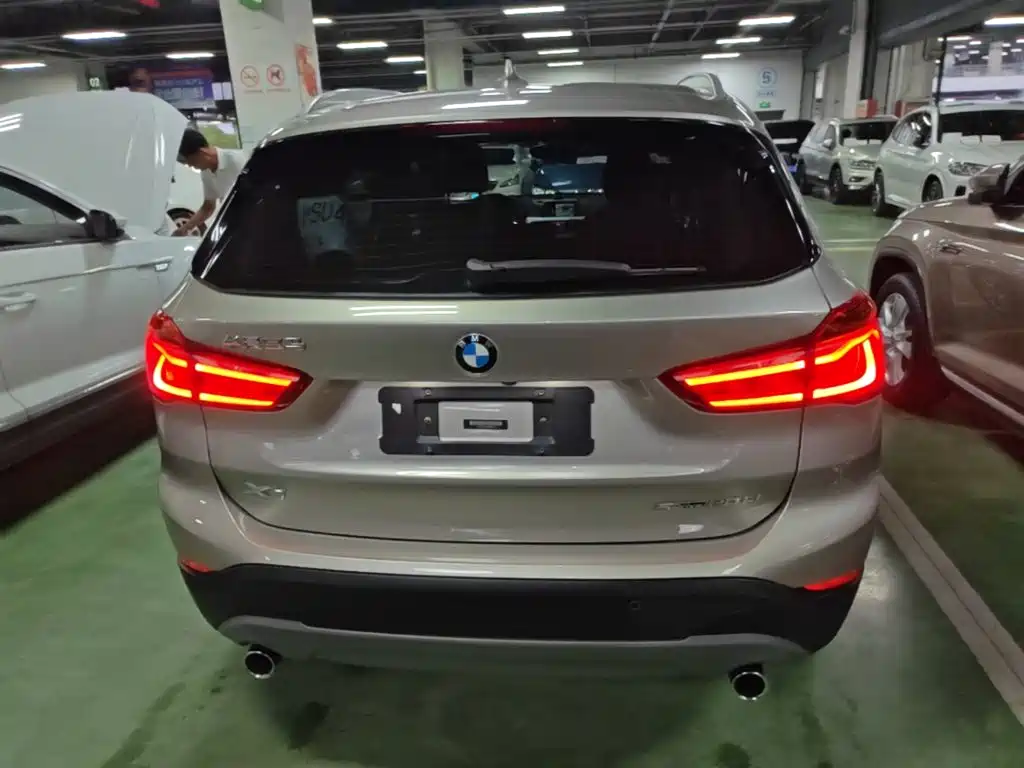 BMW X1 — миниатюра 6