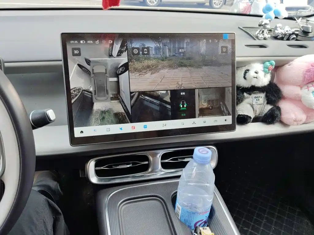 Leapmotor Leapmotor B01 — миниатюра 9