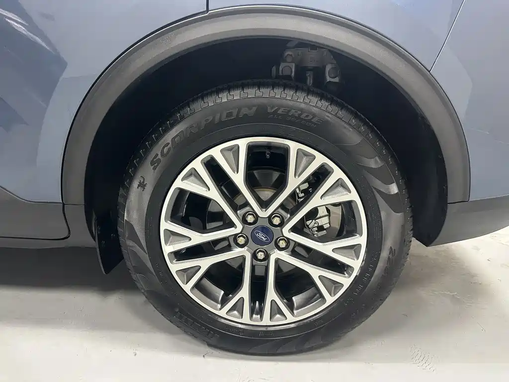 Ford Escape — миниатюра 16