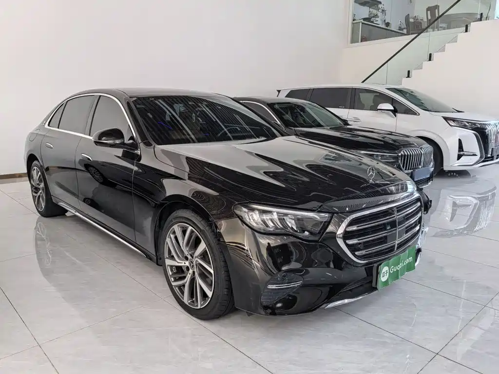 Mercedes-Benz E-Class — миниатюра 4