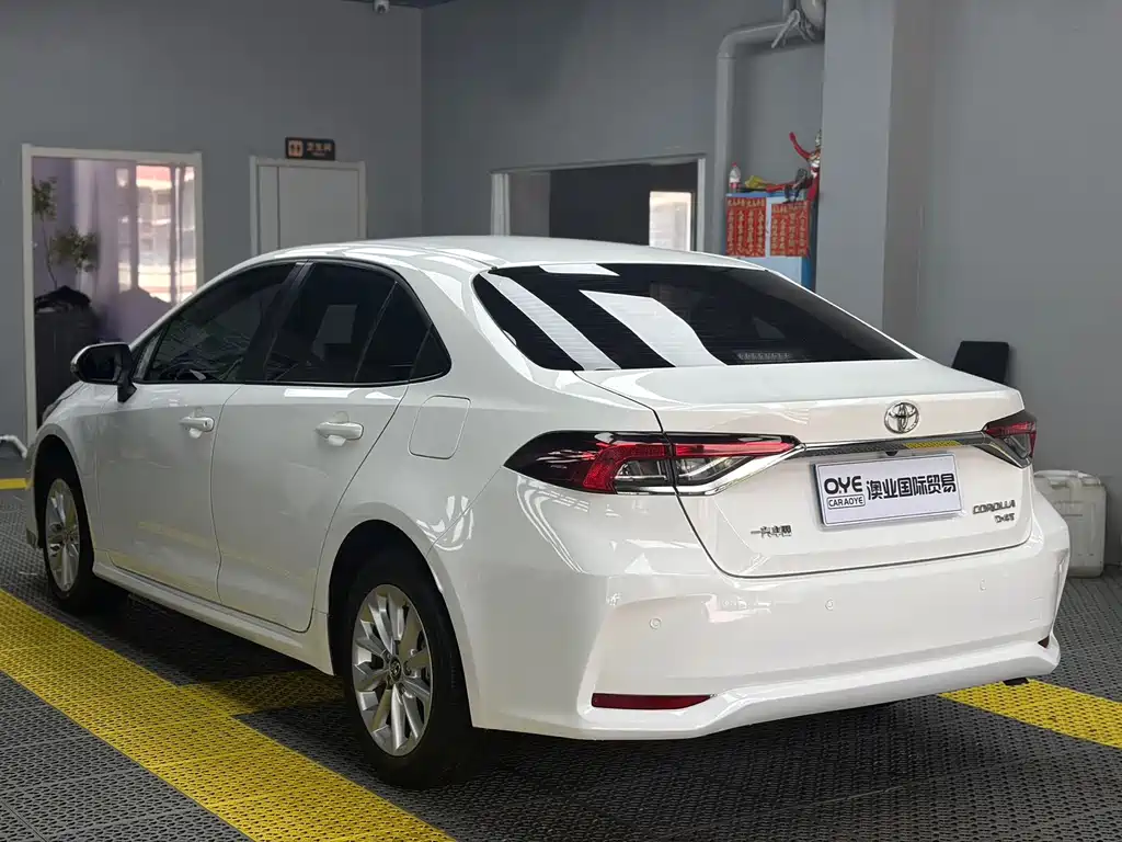 Toyota Corolla — миниатюра 4