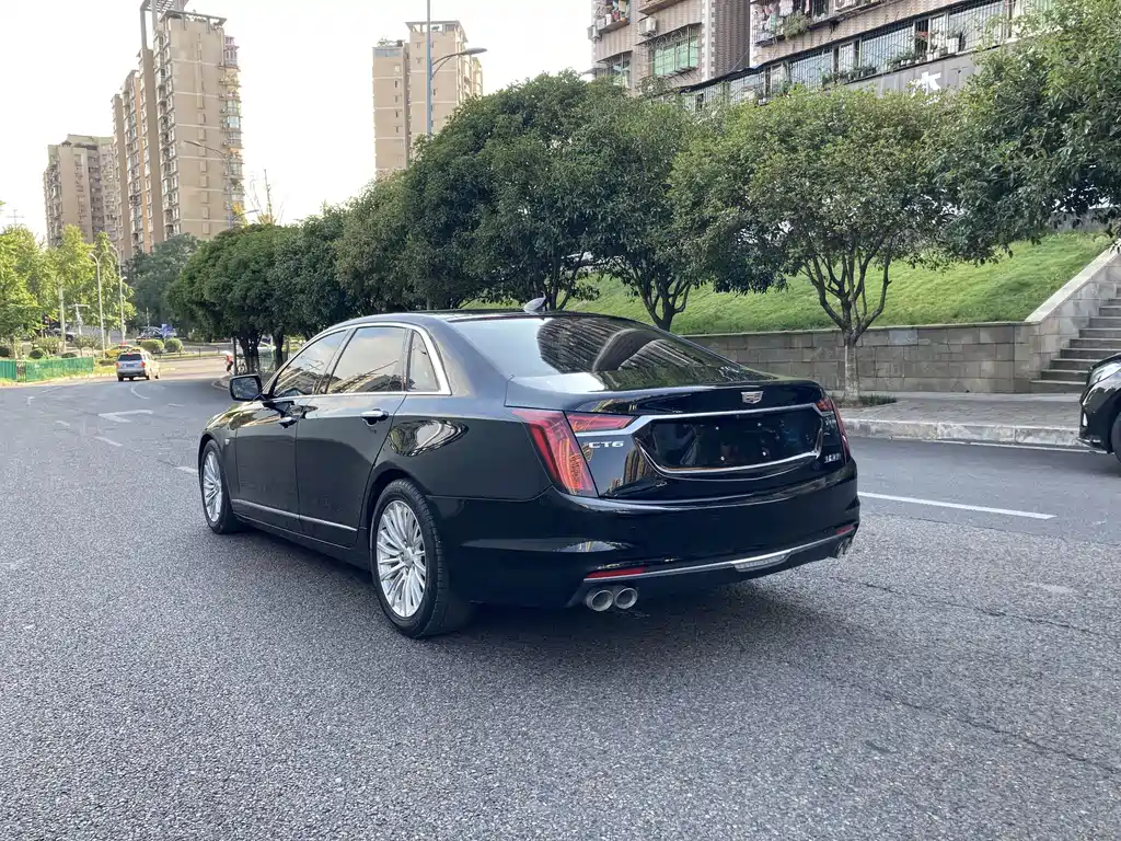 Cadillac CT6 — миниатюра 12