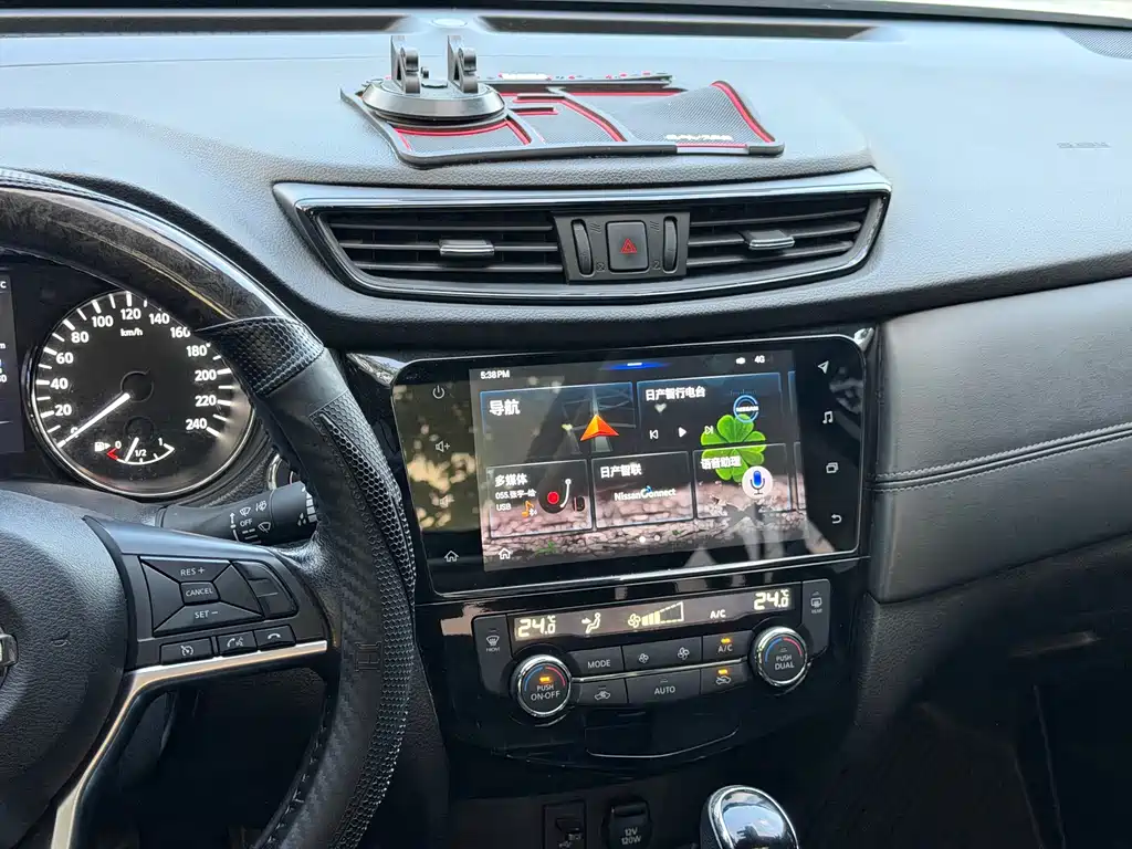Nissan X-Trail — миниатюра 18