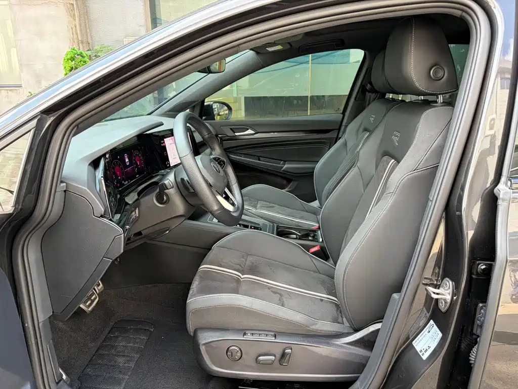 Volkswagen Golf — миниатюра 6