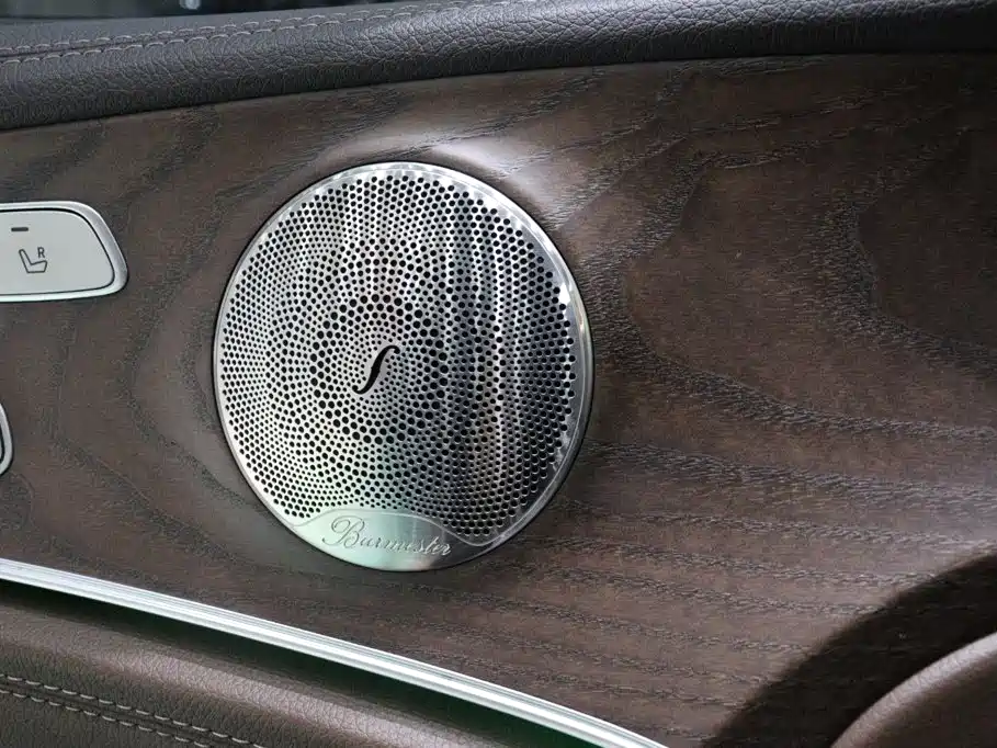 Mercedes-Benz E-Class — миниатюра 21