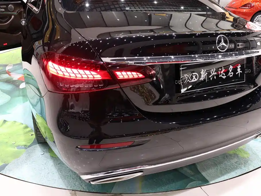 Mercedes-Benz E-Class — миниатюра 24