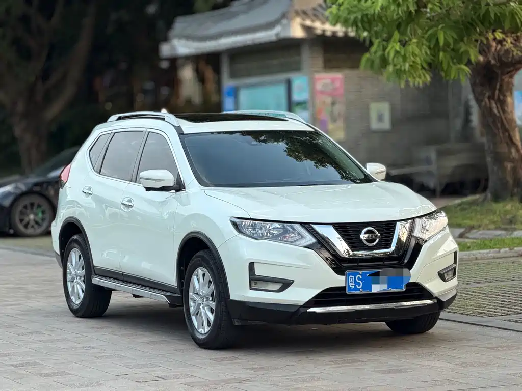 Nissan X-Trail — миниатюра 5