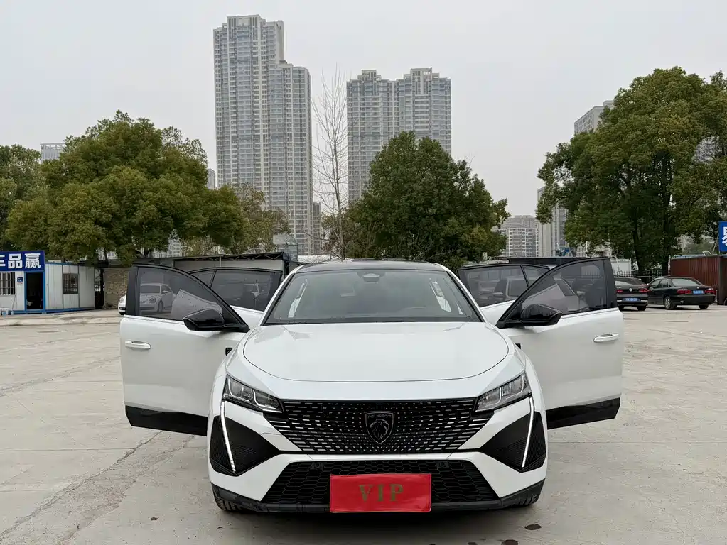 Peugeot 408X