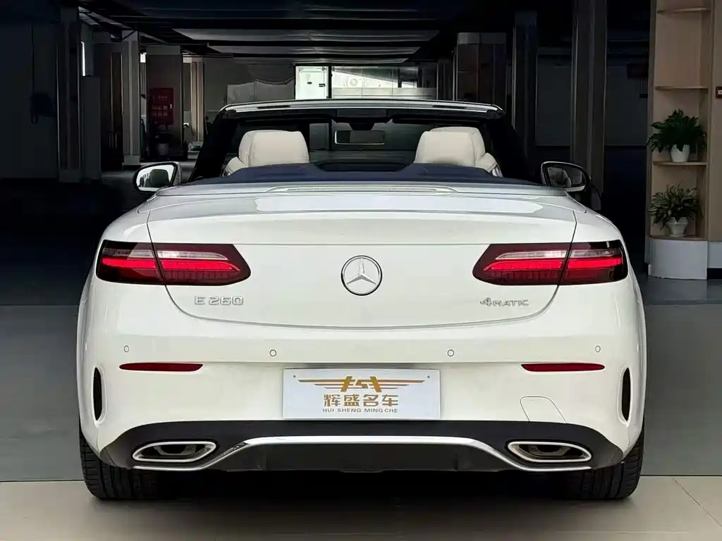 Mercedes-Benz E-Class (Import) — миниатюра 4
