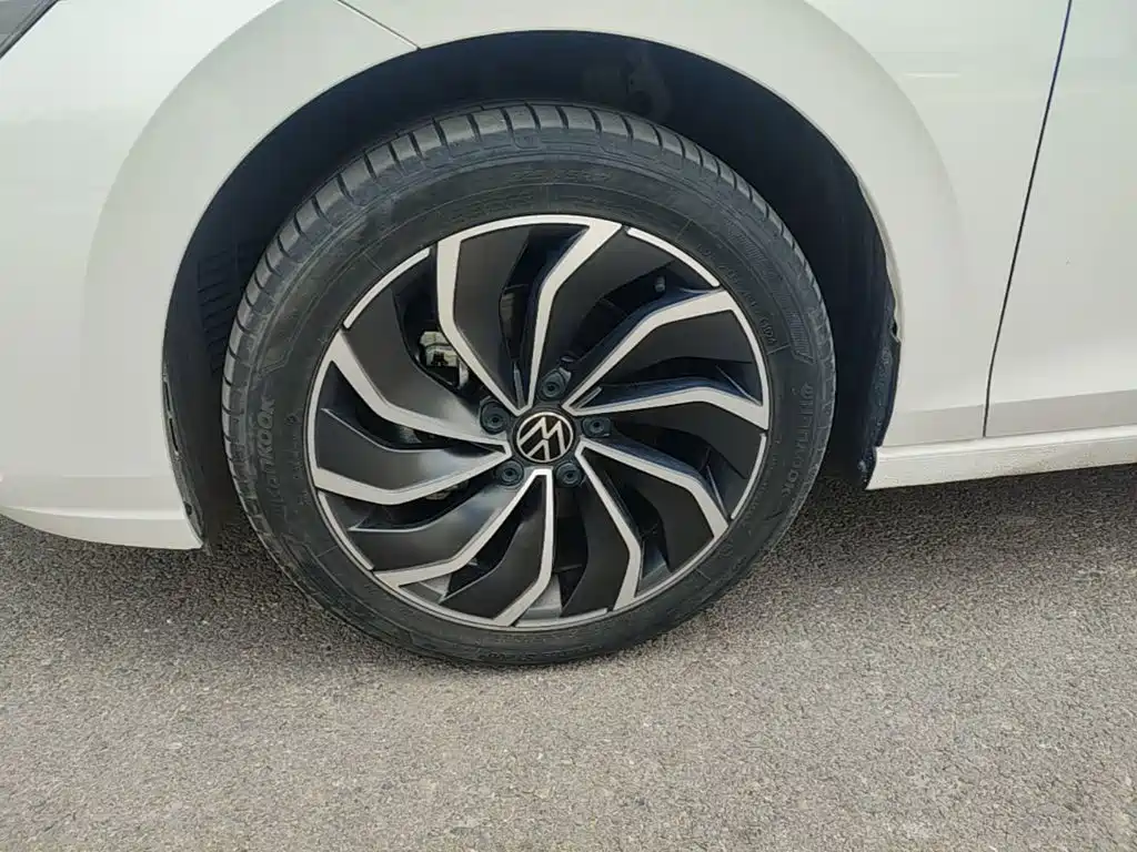 Volkswagen Golf — миниатюра 23