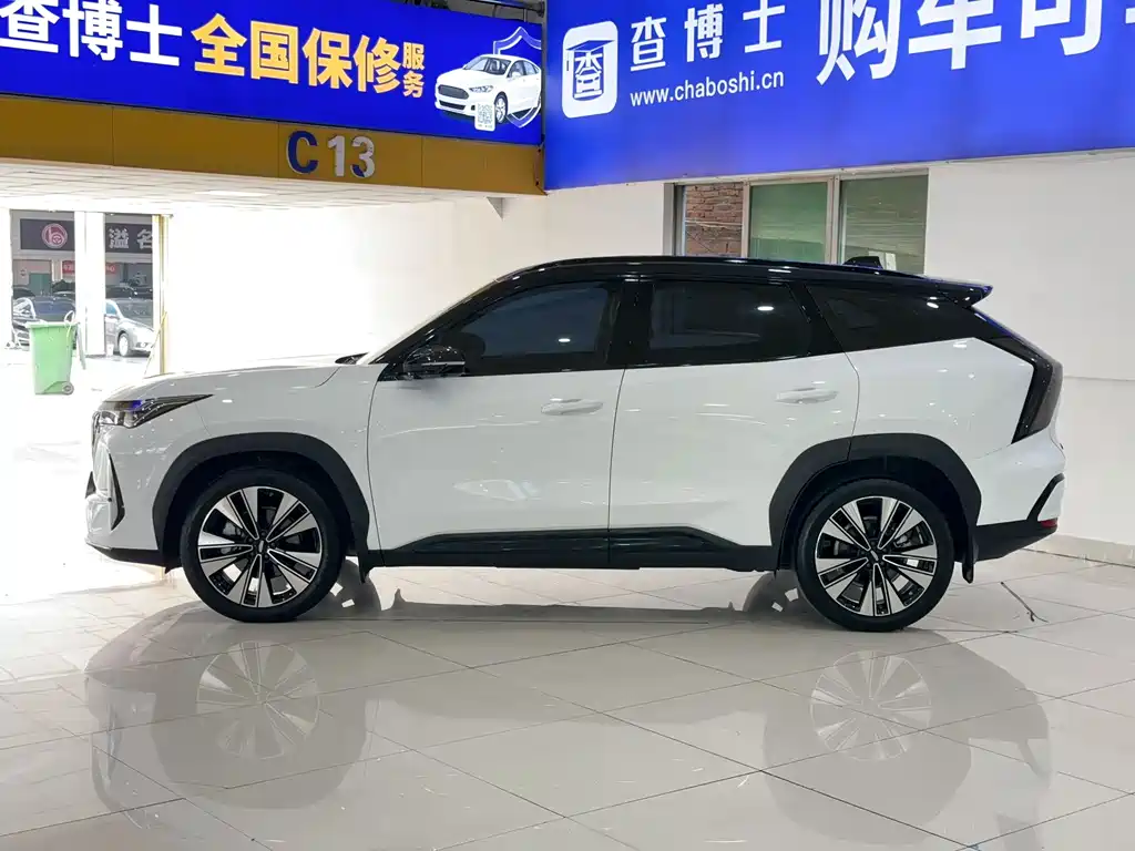 Geely Boyue L — миниатюра 7