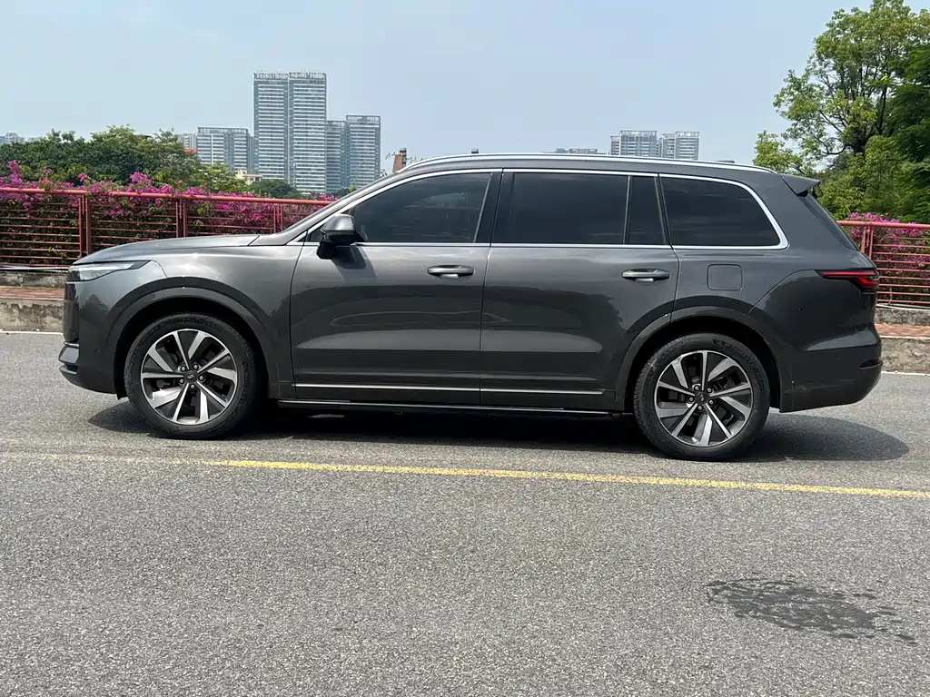 Li Auto Li ONE — миниатюра 4