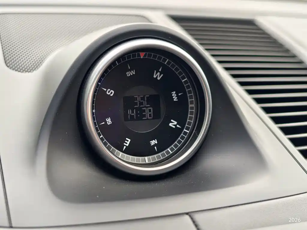 Porsche Macan — миниатюра 13