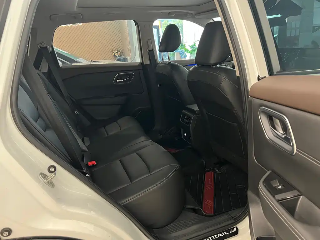 Nissan X-Trail — миниатюра 14