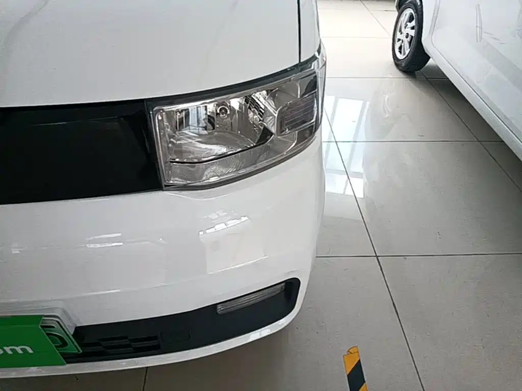 Wuling MINIEV — миниатюра 24