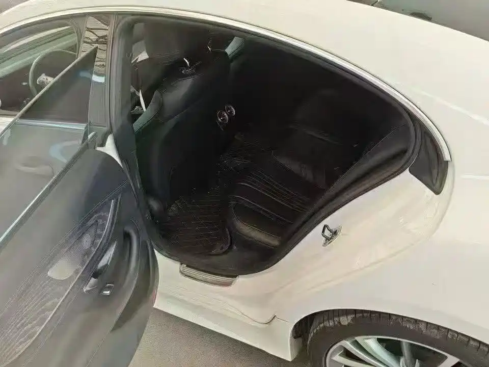 Mercedes-Benz CLS — миниатюра 5