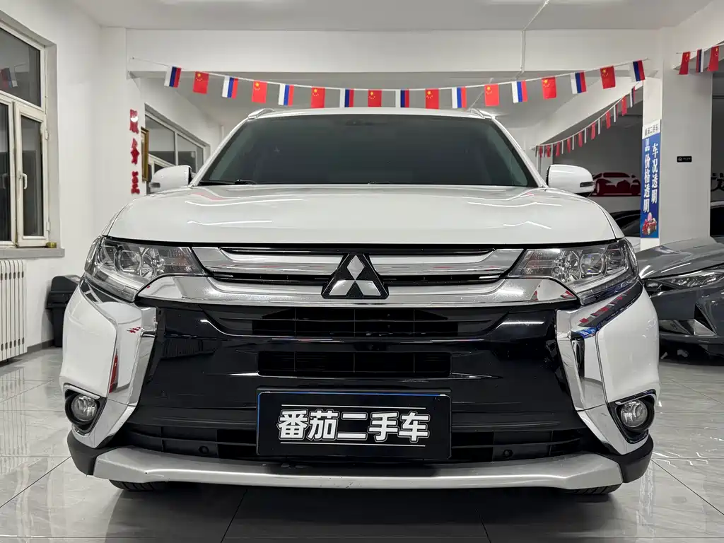 Mitsubishi Outlander — миниатюра 2