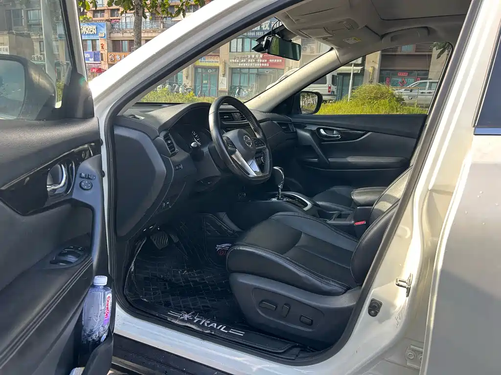 Nissan X-Trail — миниатюра 6