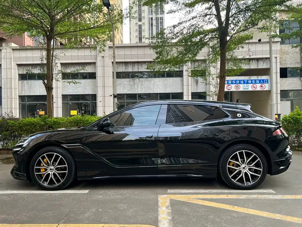 Denza Denza Z9GT — миниатюра 2