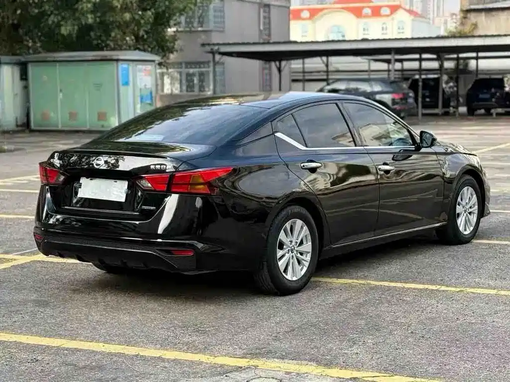 Nissan Teana — миниатюра 7