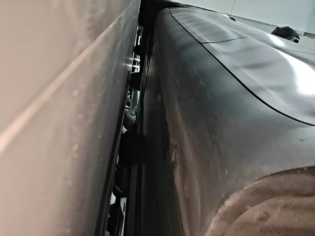 Tesla Model Y — миниатюра 22