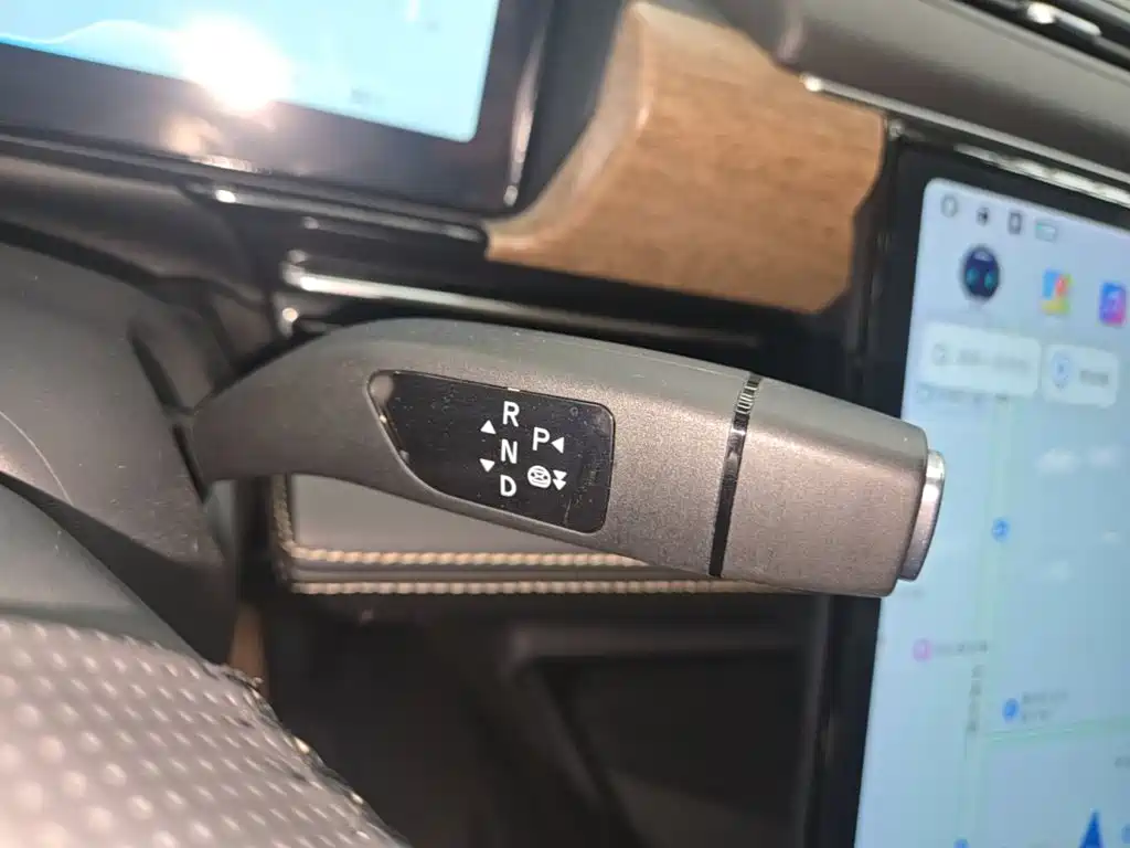 XPeng P5 — миниатюра 14