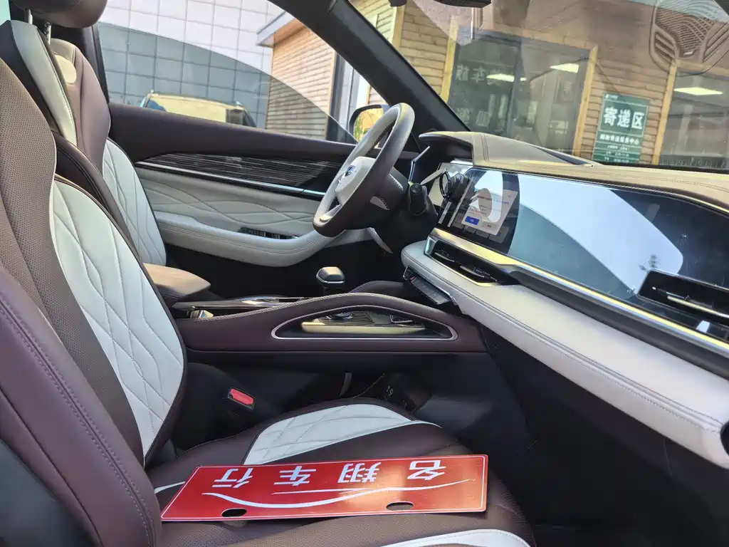 Geely Xingyue L — миниатюра 9
